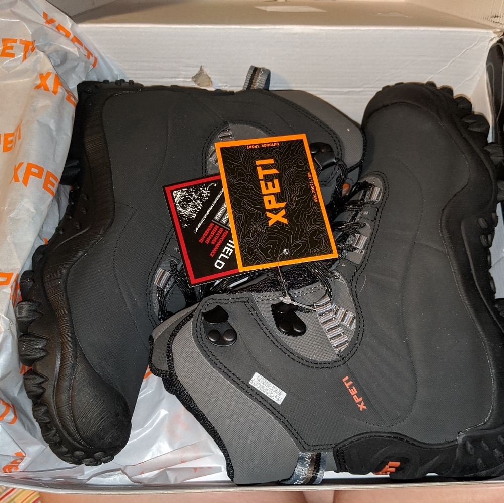 XPETI Hiking Boots